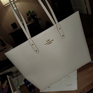 Coach Purse off white in color large bag